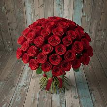 Букет 55 Красных роз Фридом #REPLACE_PRED# Первомайском Забайкальского края