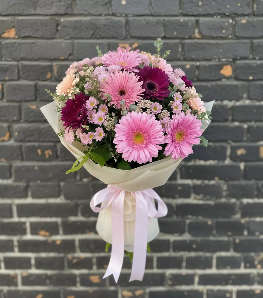 Букет цветов из: Герберы и Хризантемы в Первомайском Забайкальского края
