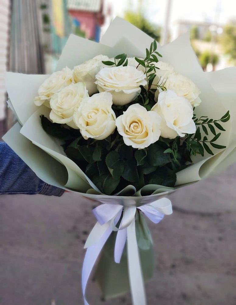 Букет Белые розы Проуд в Первомайском Забайкальского края