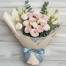 Букет цветов из:  Лизиантусы в Первомайском Забайкальского края