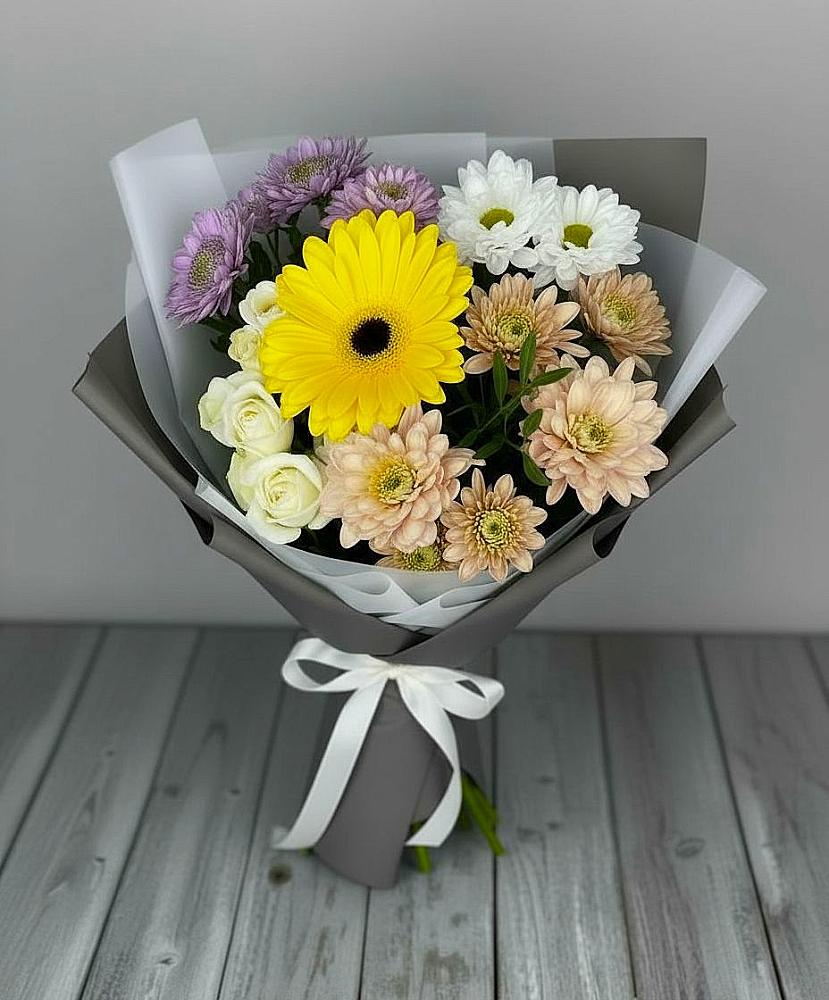 Букет цветов из: Розы, Герберы и Хризантемы в Первомайском Забайкальского края