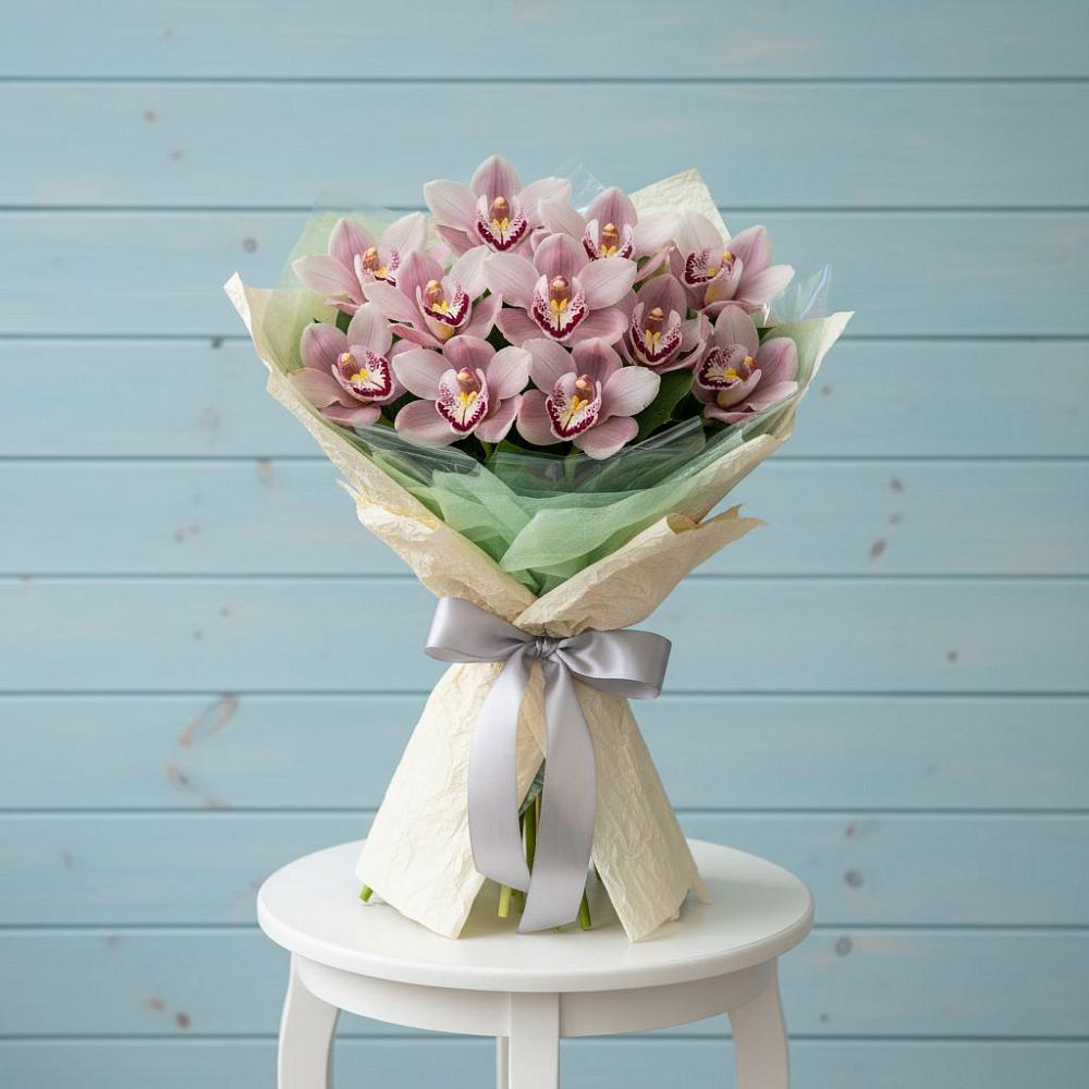 Букет цветов из: Орхидеи и Розы в Первомайском Забайкальского края