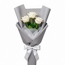 Букет 3 белые розы в Первомайском Забайкальского края