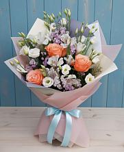 Букет цветов из:  Лизиантусы, Розы, Альстромерии и Гипсофила в Первомайском Забайкальского края