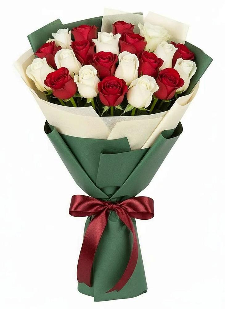 Букет Микс из красных и белых роз в Первомайском Забайкальского края