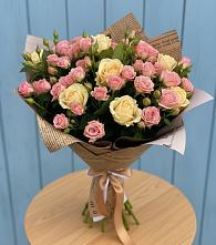 Букет цветов из:  Розы в Первомайском Забайкальского края
