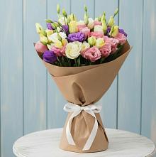 Букет цветов из:  Лизиантусы в Первомайском Забайкальского края